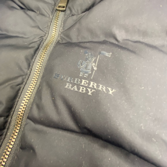 Kids Burberry puffer jacket - Picture 3 of 4